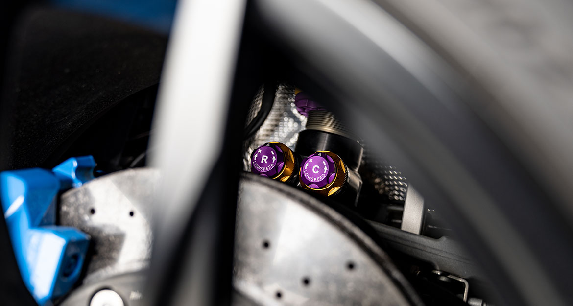 Compared to traditional suspensions, the KW coilover suspension Variant 5 damps more accurate and is also more sensitive.