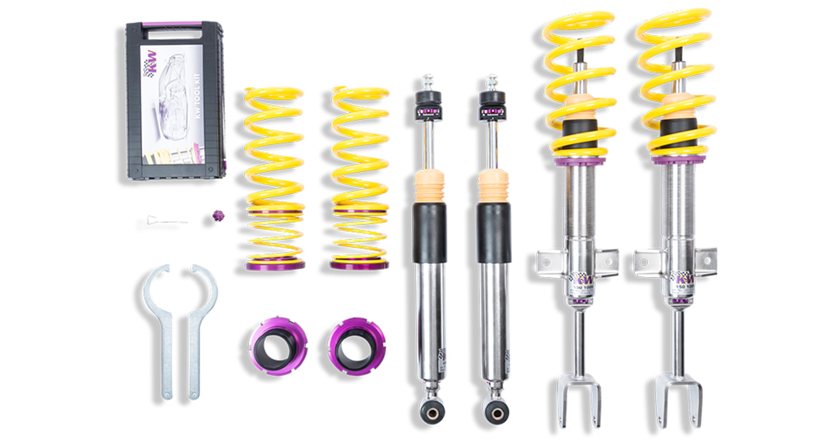 The suspension struts and the rear damper housings of the KW Variant 3 coilover suspension for the Alfa Romeo Giulia Veloce with four-wheel drive are made of stainless steel.