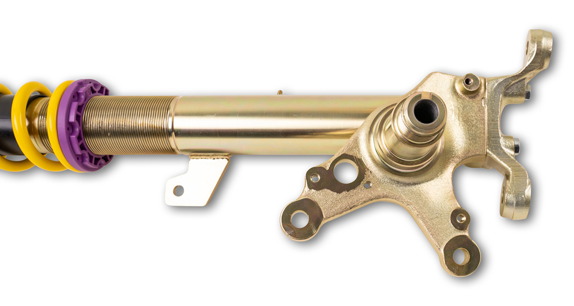 Vintage car enthusiasts save the purchase of additional original M3 front axle struts, which then have to be extensively modified directly by the suspension manufacturer for the modern damper technology and the Coilover height adjustment.