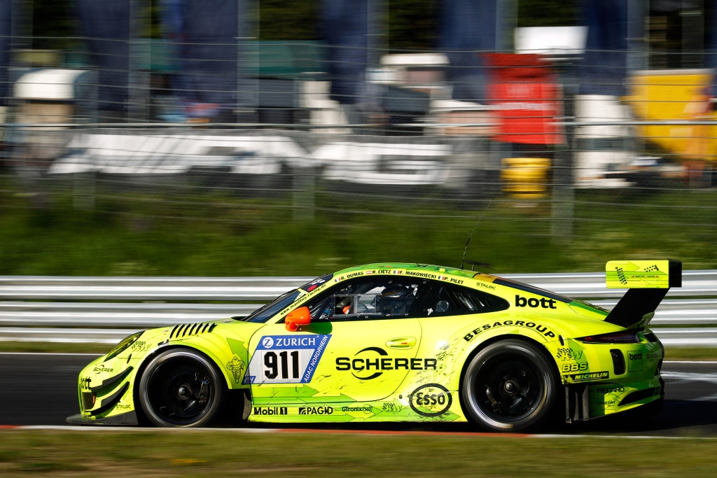 KW competition coilovers  in a racing Porsche 911